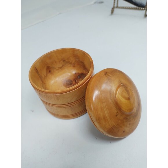 Vintage Wood Hand Turned & Carved Trinket Boxes Set of two - Picture 8 of 12